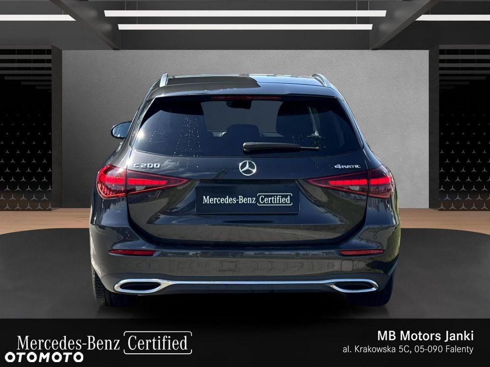 Mercedes-Benz C-Class 2025 photo 4