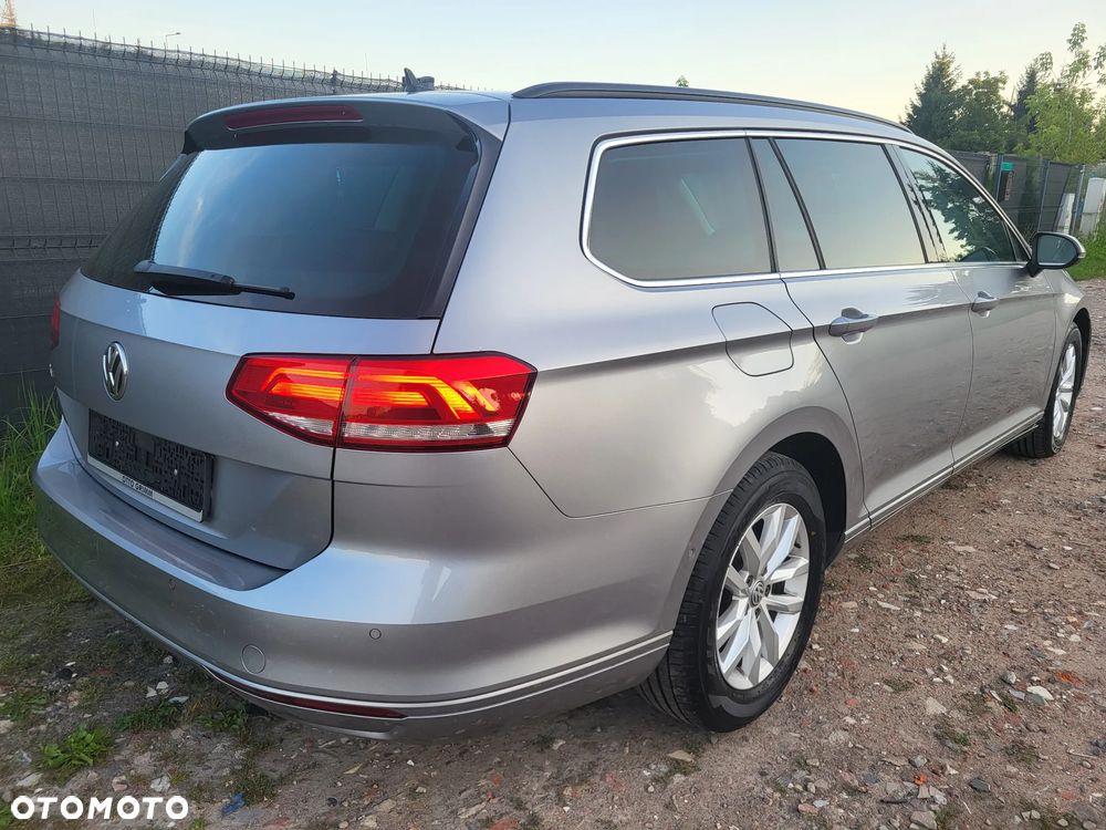 Volkswagen Passat 2.0 TDI SCR DSG Business - 8