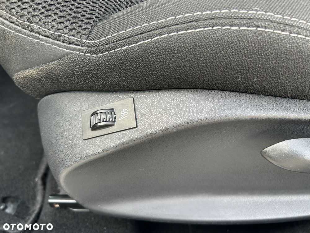 Citroën DS3 PureTech 82 Stop & Start ETG SoChic - 19