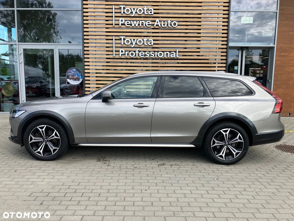 Volvo V90 Cross Country B5 D AWD Momentum Pro - 3