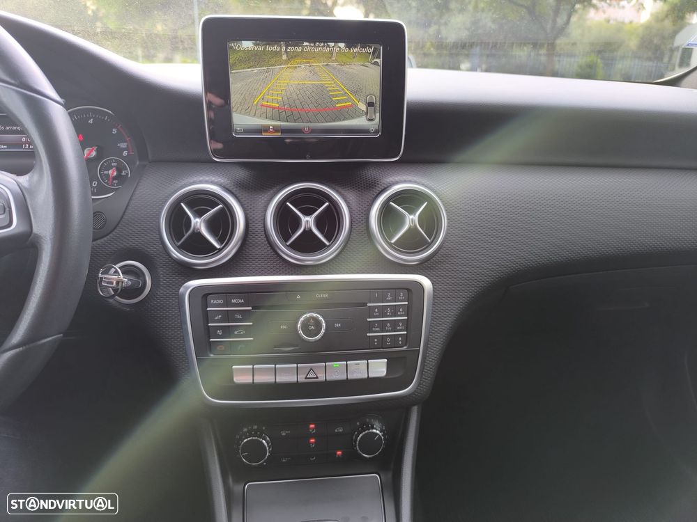 Mercedes-Benz A 180 d Urban - 15