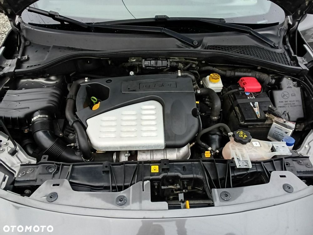 Fiat Tipo 1.4 T-Jet 16v S-Design - 34