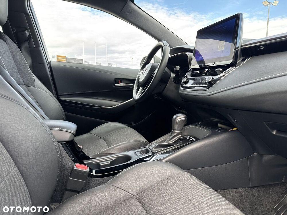 Toyota Corolla - 10