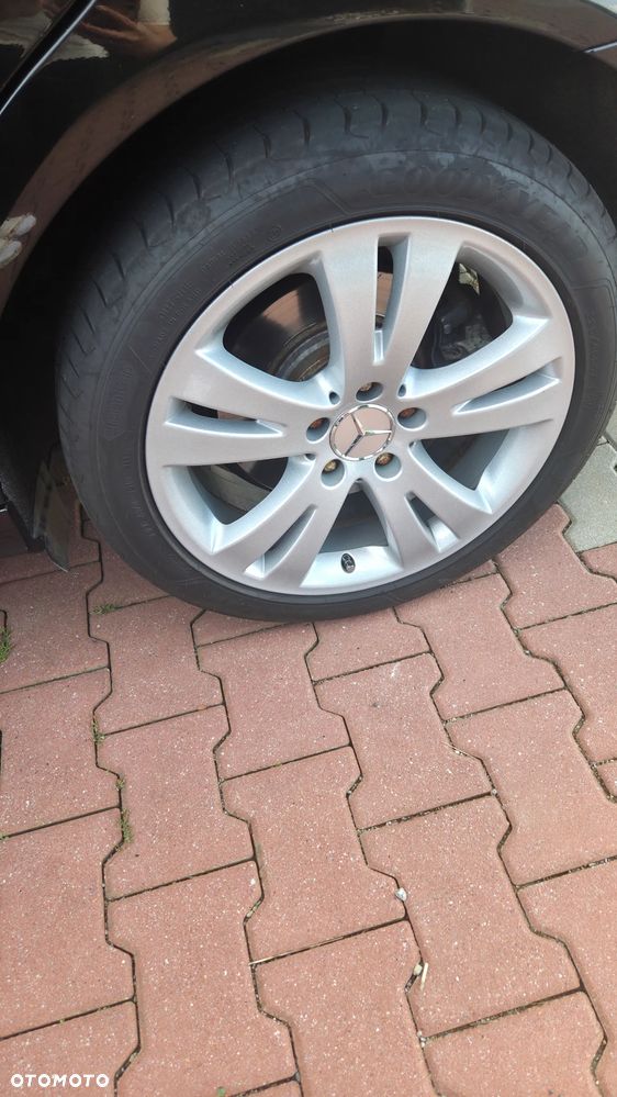 Mercedes-Benz Klasa C 250 CDI DPF Automatik BlueEFFICIENCY Elegance - 22