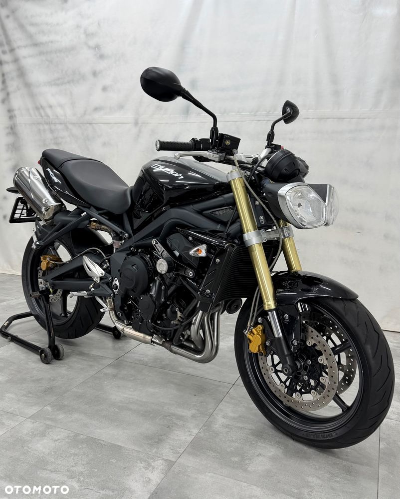 Triumph Street Triple - 20