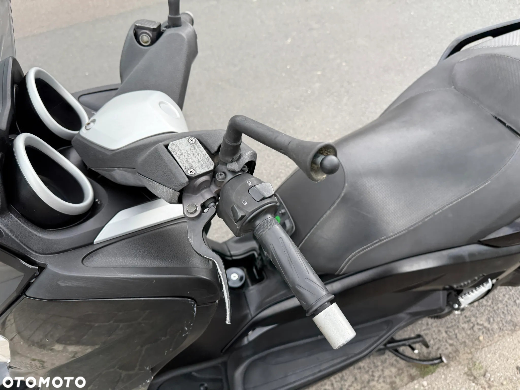Yamaha X-max - 24