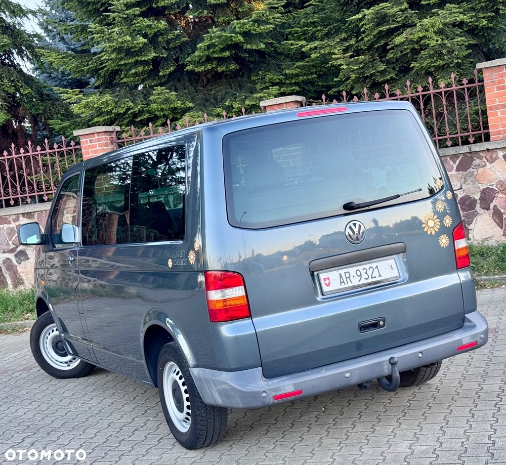 Volkswagen Multivan - 12