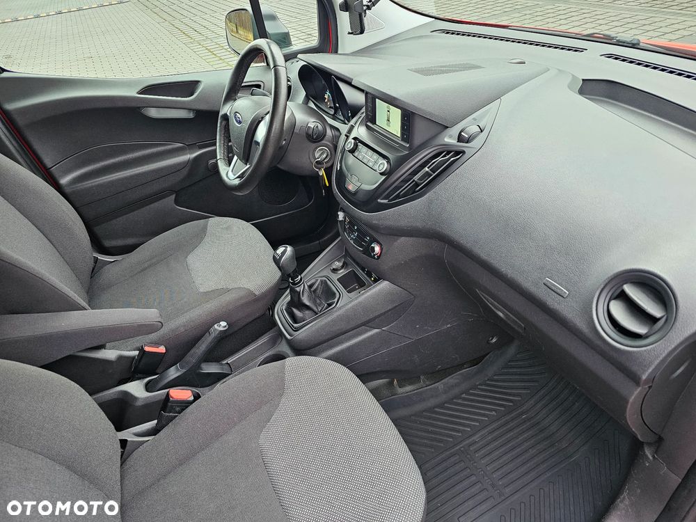 Ford TRANSIT Courier - 13