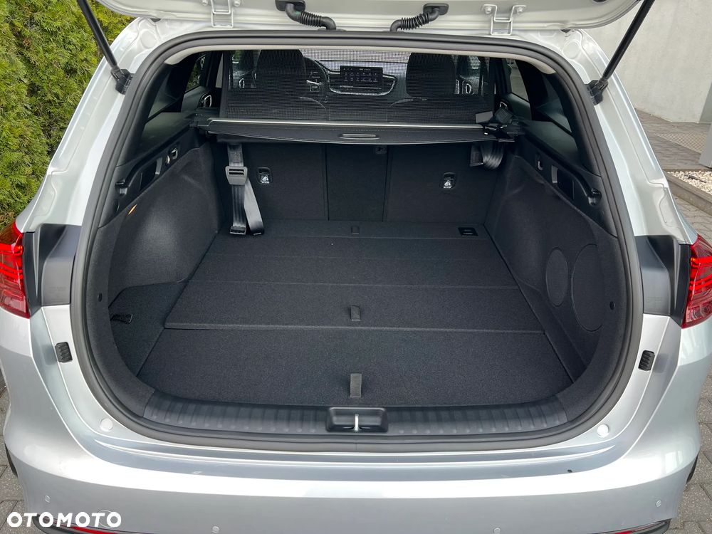 Kia Ceed - 16