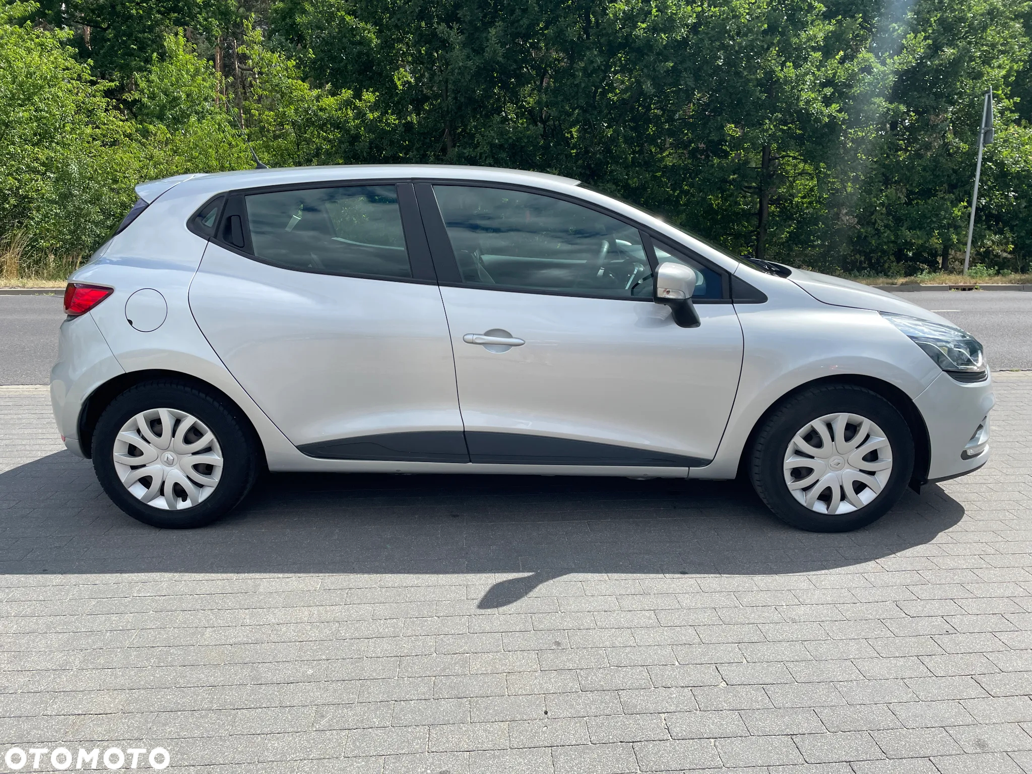 Renault Clio - 9