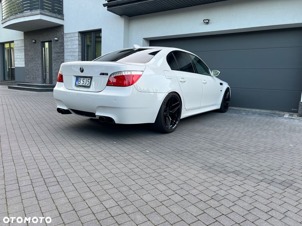 BMW M5 - 11
