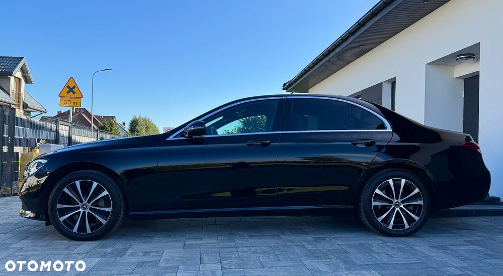 Mercedes-Benz Klasa E 300 Business Edition - 8
