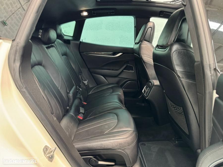 Maserati Levante S Q4 - 45