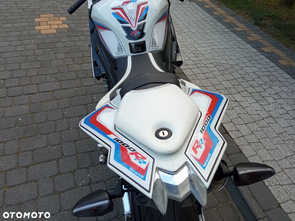 BMW S - 18