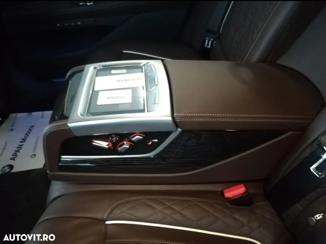 BMW Seria 7 745Le xDrive AT PHEV - 16