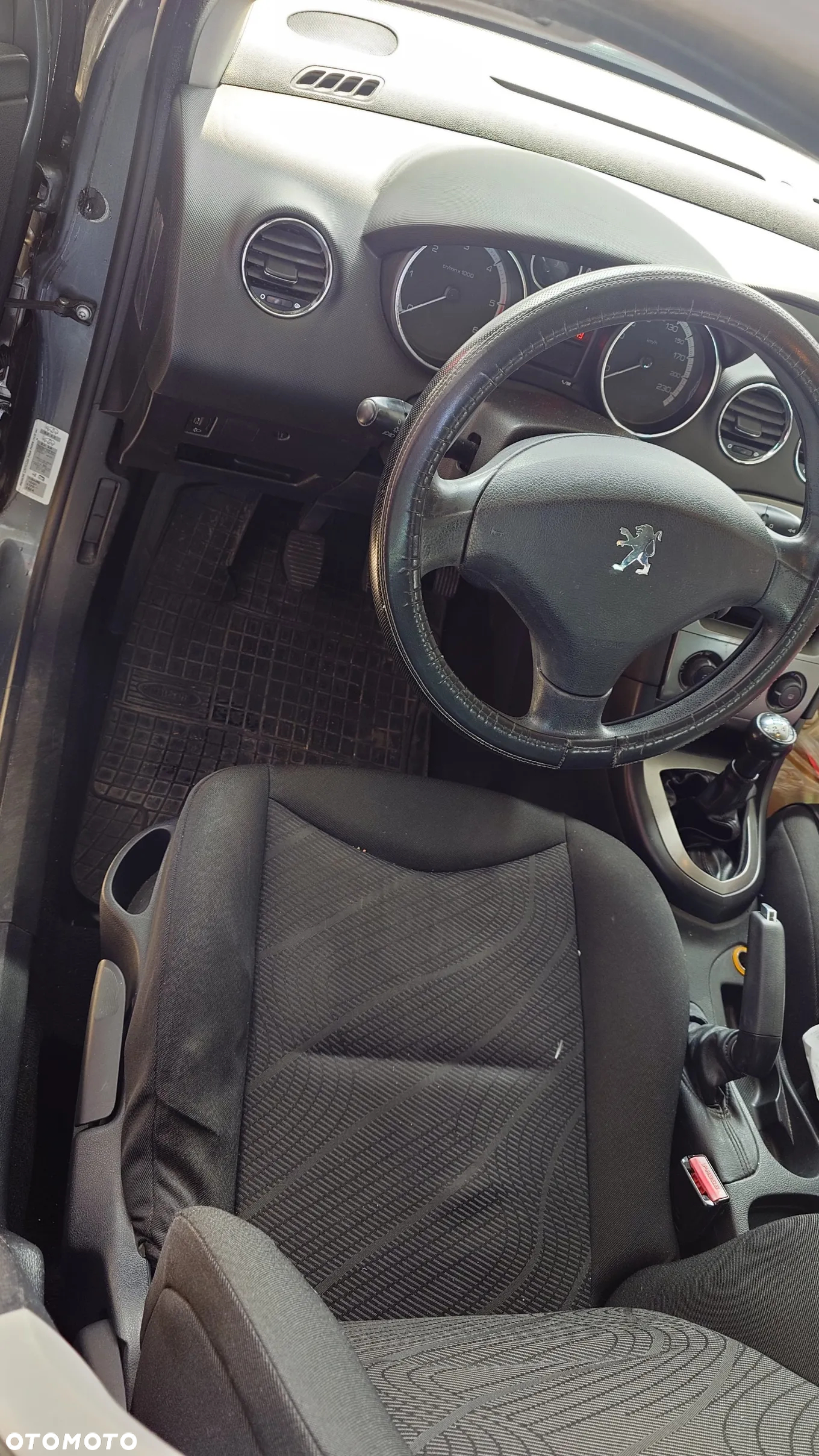 Peugeot 308 1.6 HDi Trendy - 24