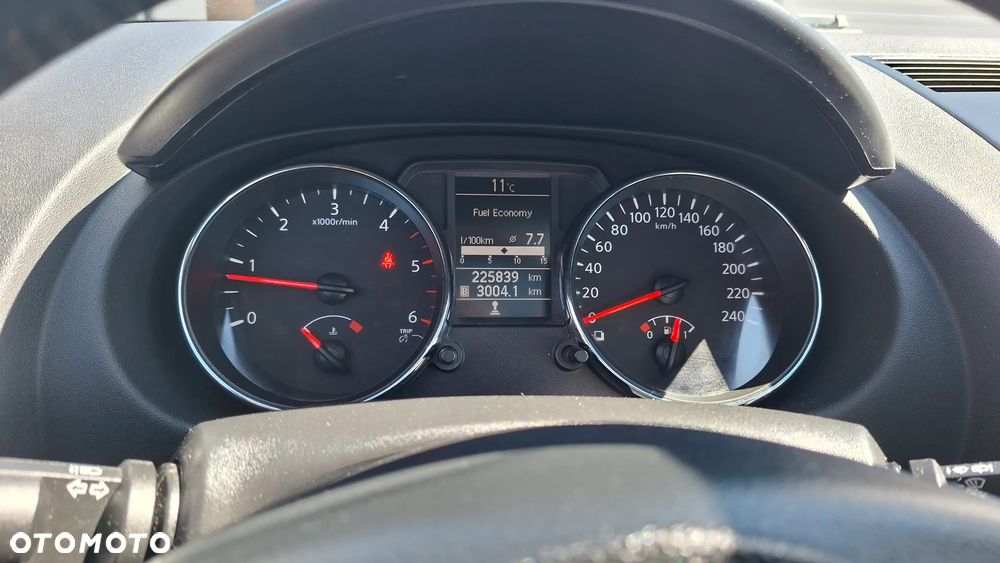 Nissan Qashqai+2 2.0 dCi DPF acenta - 28