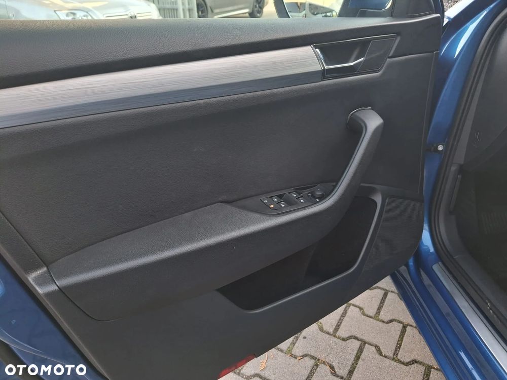 Skoda Superb 1.5 TSI Ambition DSG - 11