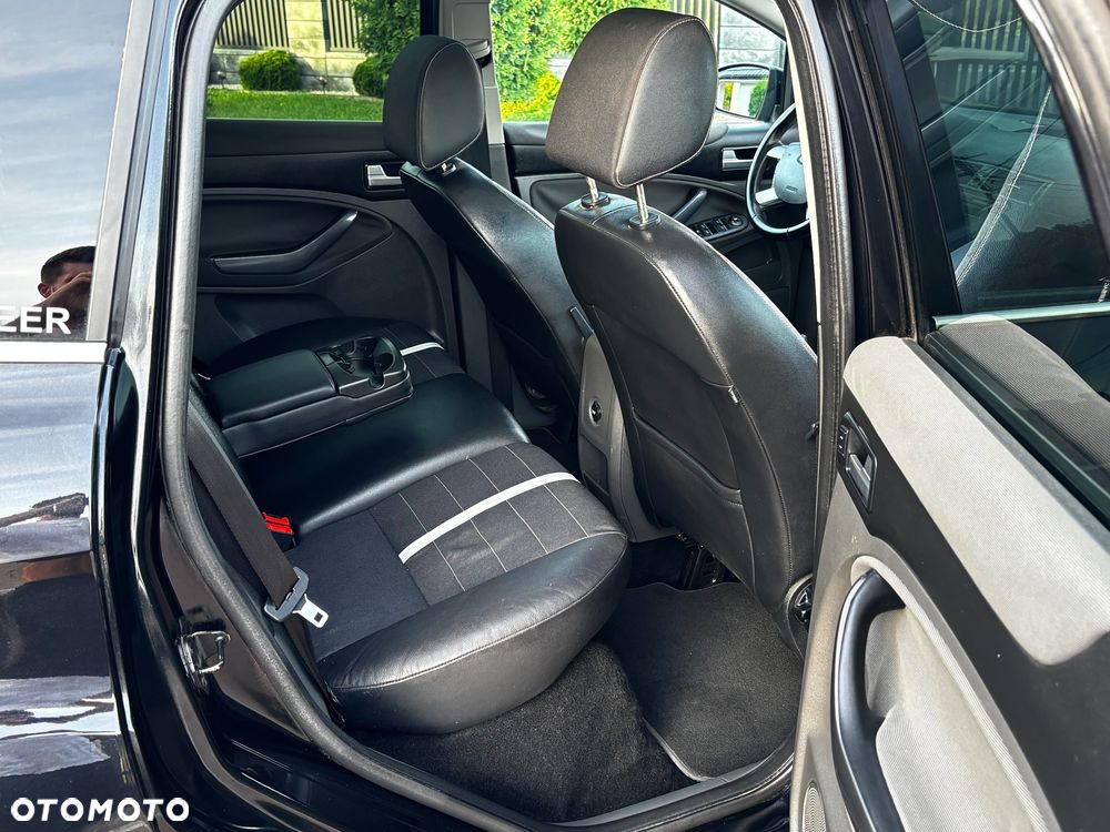 Ford Kuga 2.0 TDCi 4x4 Trend - 26