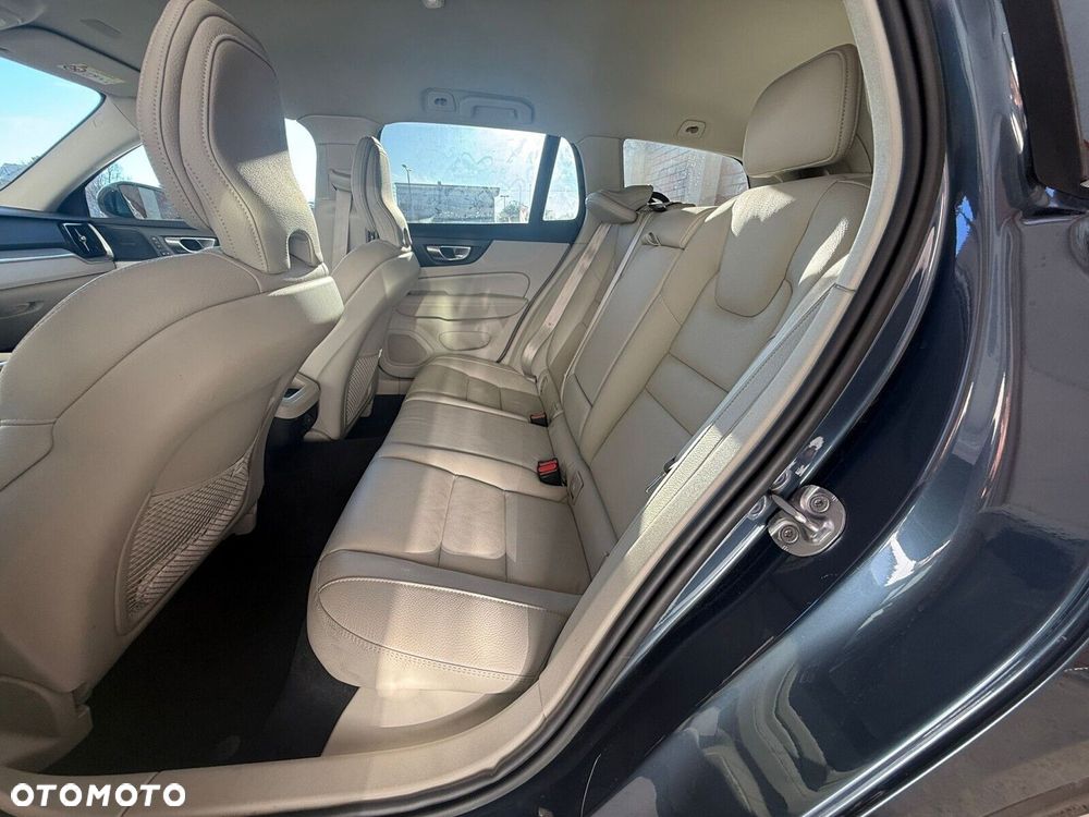 Volvo V60 - 11