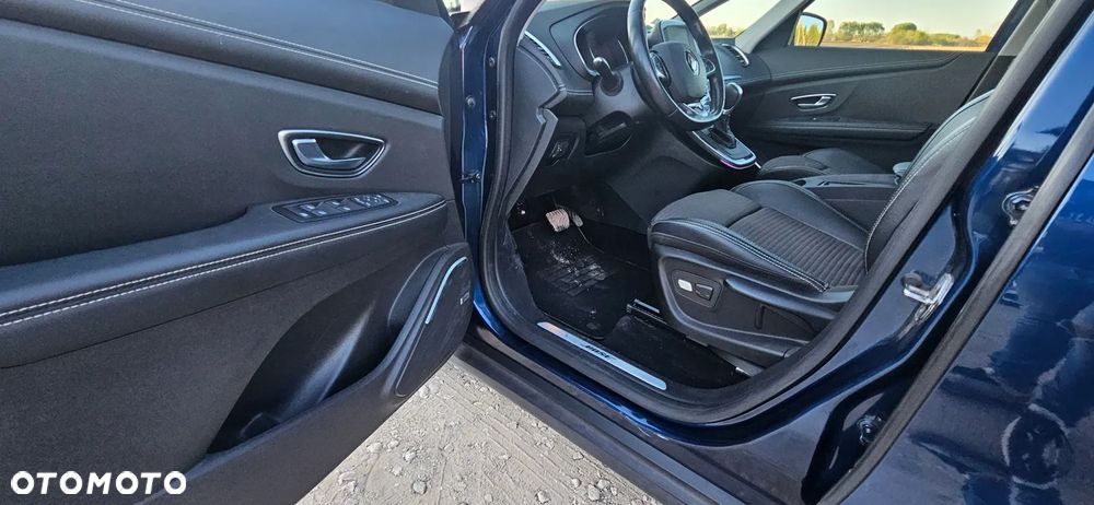 Renault Scenic TCe 140 GPF EDC BOSE EDITION - 9