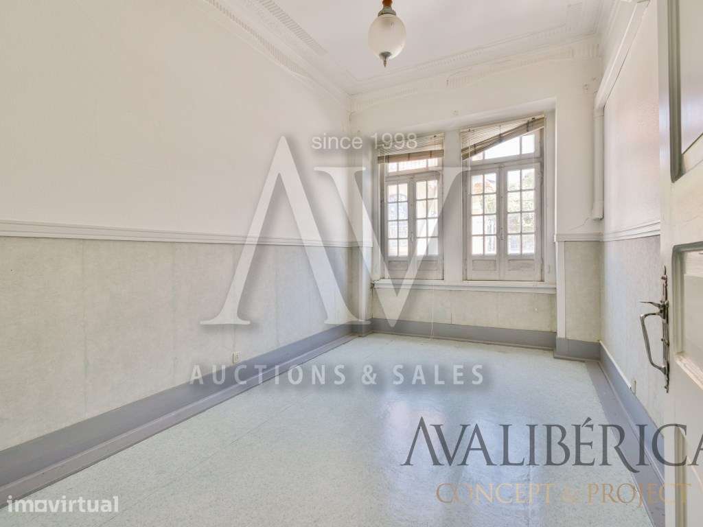 T4 de Charme para Remodelar, no Centro Histórico de Leiria - Grande imagem: 3/18