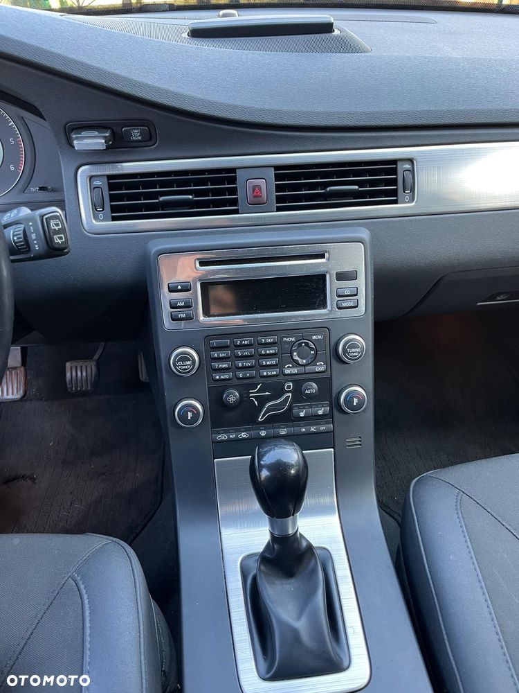 Volvo V70 2.0D Momentum - 8