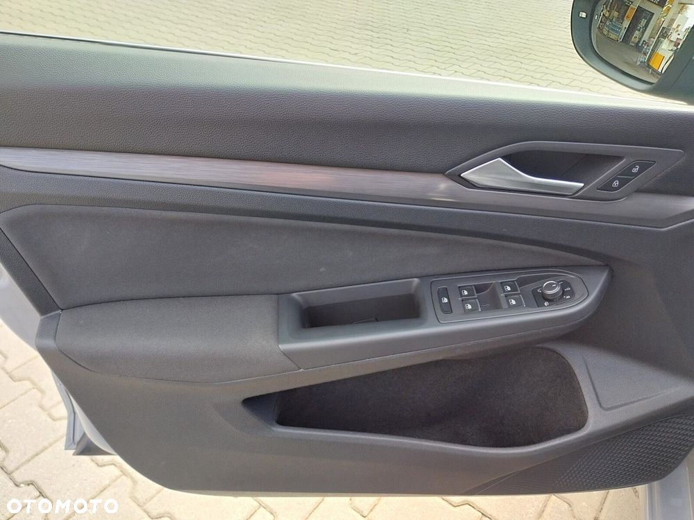 Volkswagen Golf - 13