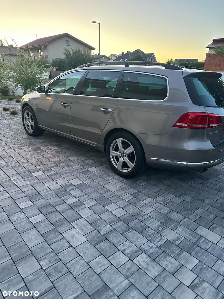 Volkswagen Passat 1.6 TDI BlueMotion Technology Comfortline - 2