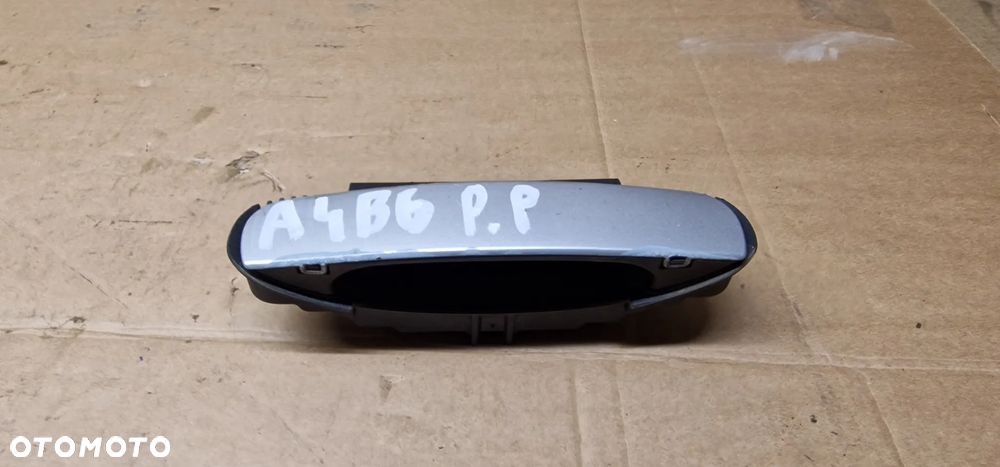 Klamka prawy przód przednia prawa Audi A4 B6 4B0839885 - 2