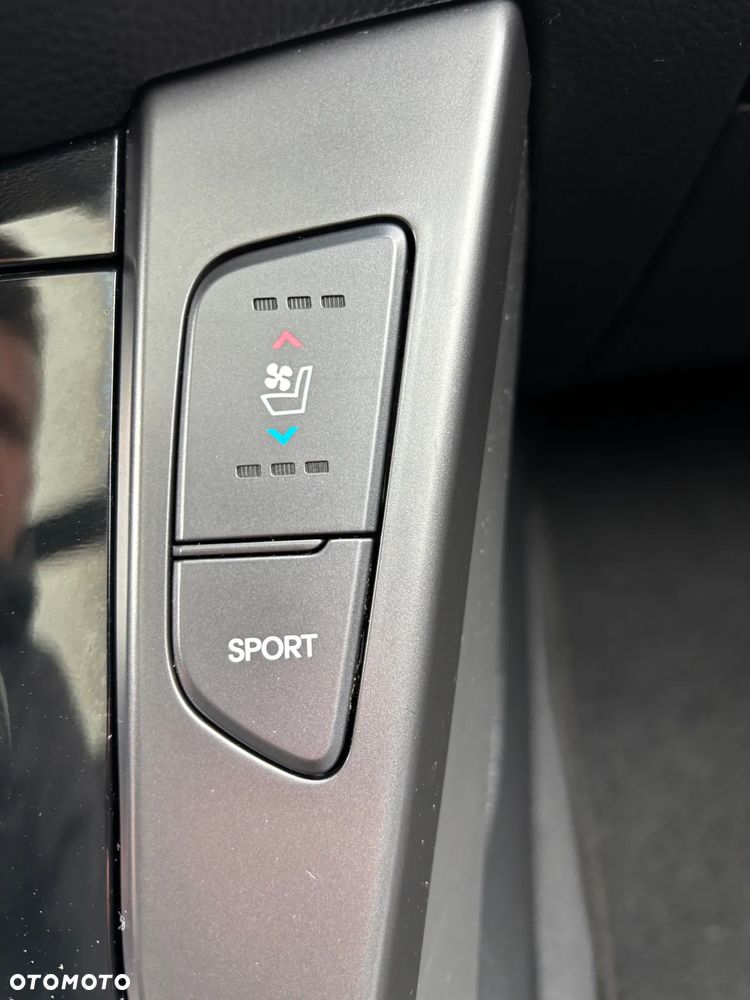 Hyundai i40 1.7 CRDi Automatik Premium - 37