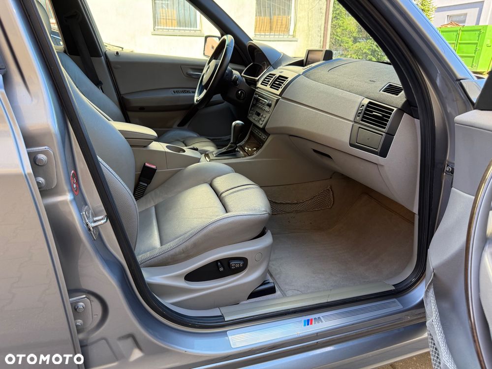 BMW X3 xDrive30d - 29