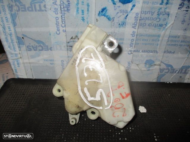 Fecho 8055291L66 NISSAN TERRANO 2 2002 3.0Di 155Cv 5P CINZA FDRT 4 PINOS - 1
