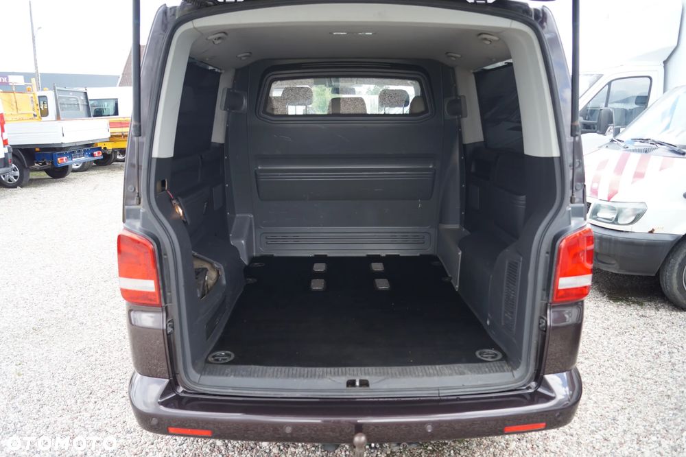 Volkswagen Caravelle - 17