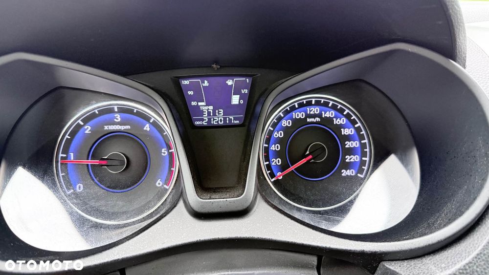 Hyundai ix20 1.4 CRDi blue Comfort - 8