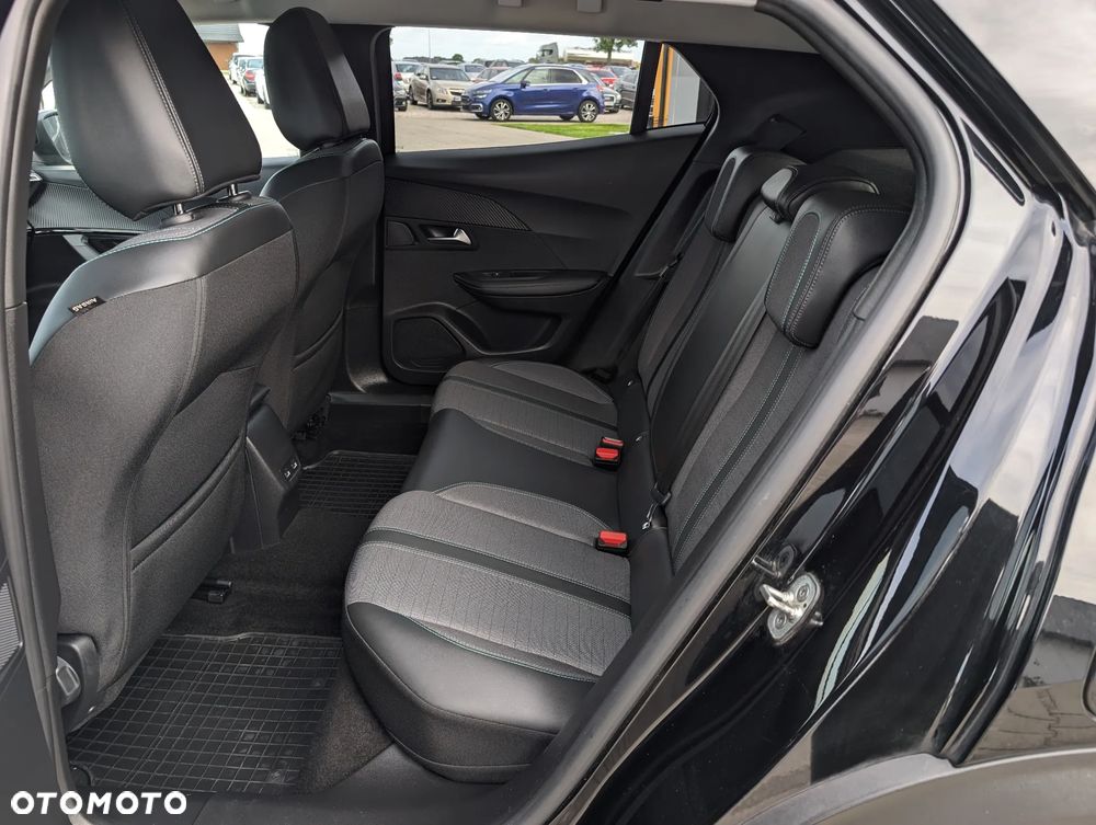 Peugeot 2008 BlueHDi 130 Allure S&S EAT8 - 37