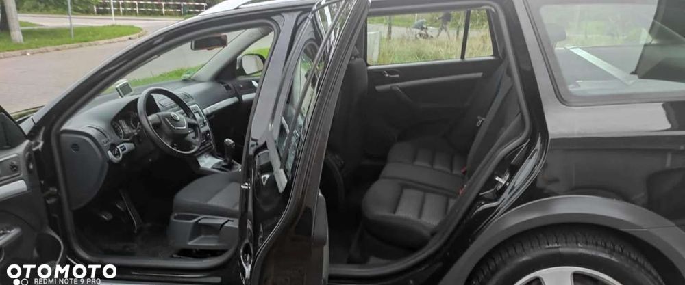 Skoda Octavia Combi 2.0 TDI DPF Scout 4x4 - 11