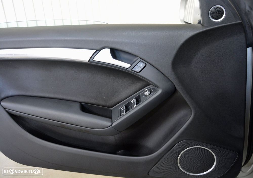 Audi A5 Cabrio 2.0 TDi S-line - 27