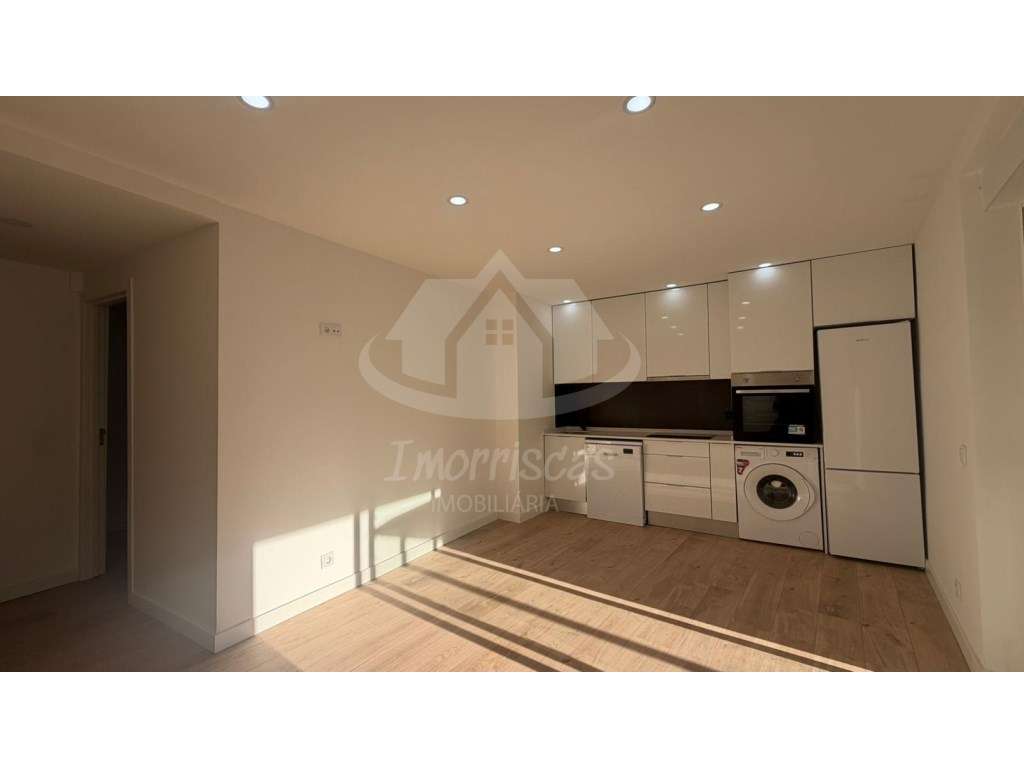 Apartamento T2+1 com terraço, totalmente remodelado - Alverca do Ri... - Grande imagem: 5/31