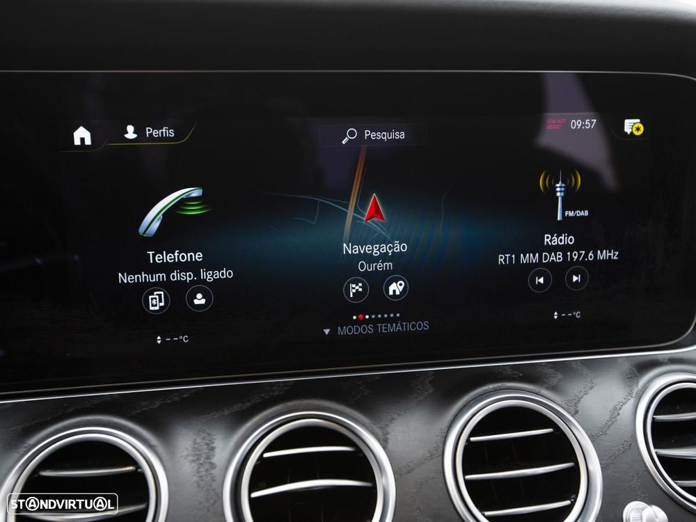 Mercedes-Benz E 300 de 4Matic 9G-TRONIC - 25