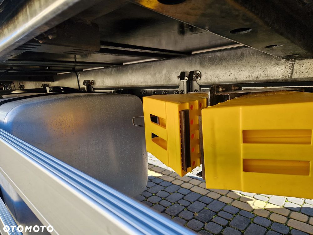 Iveco STRALIS 6x2 / 360KM / FIRANKA / 9M / WINDA / JAK NOWY - 20