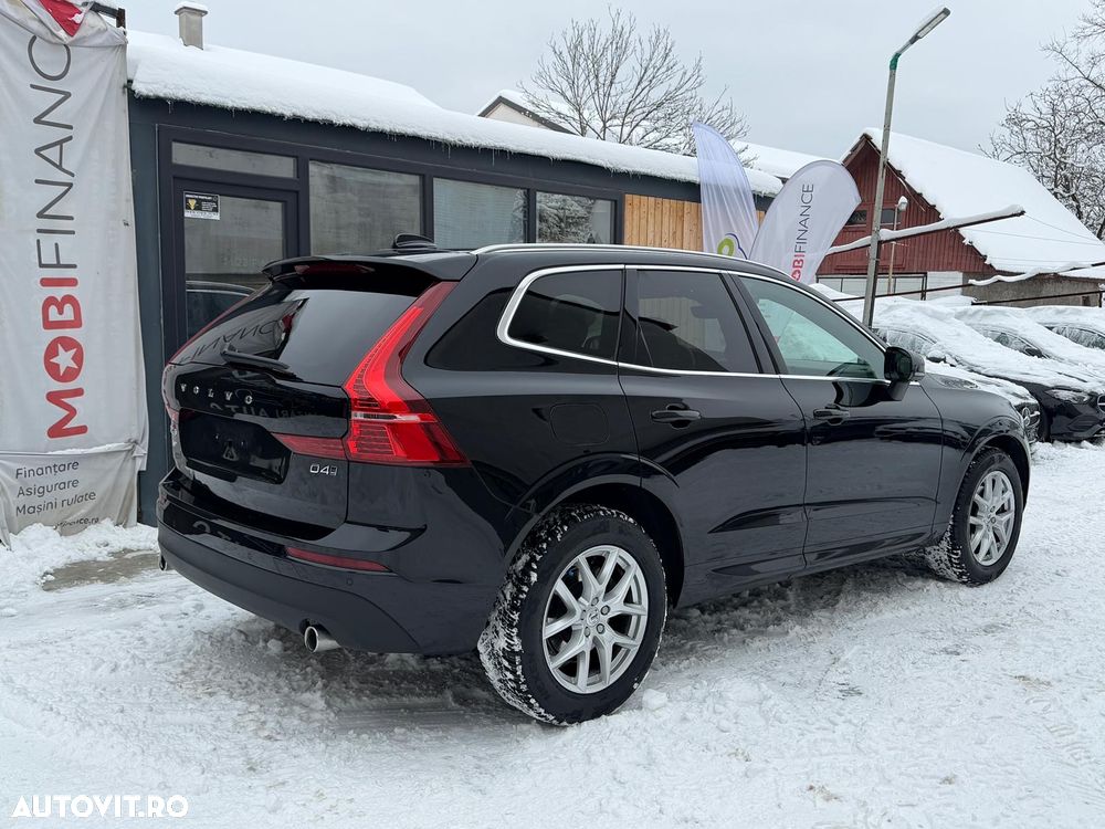 Volvo XC 60 D4 AWD Momentum - 31