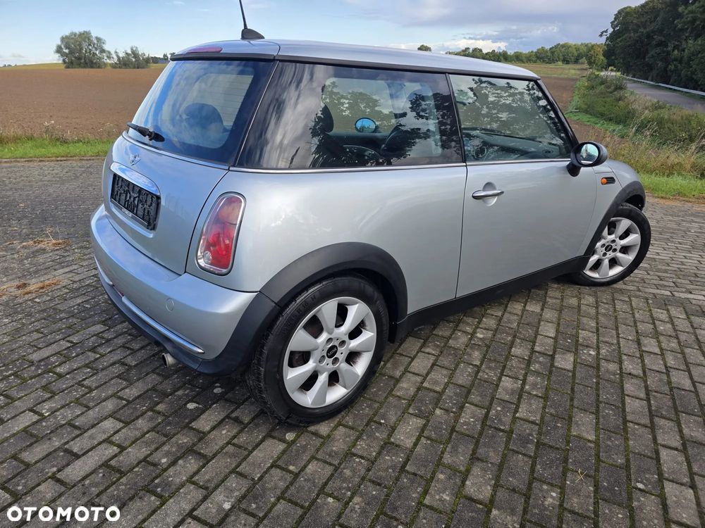 MINI ONE - 4
