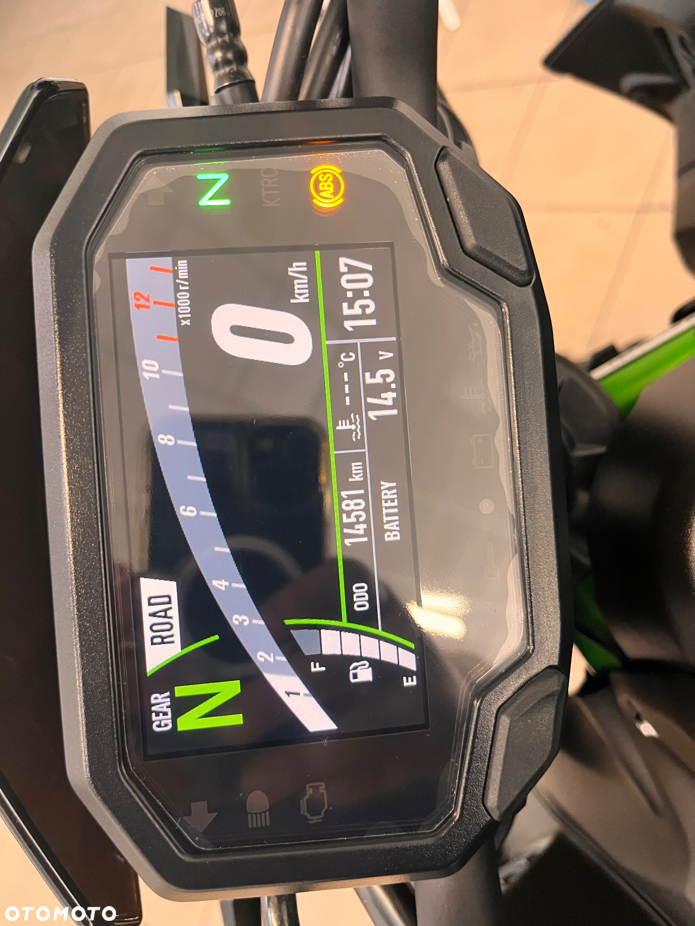 Kawasaki Z 900 - 8