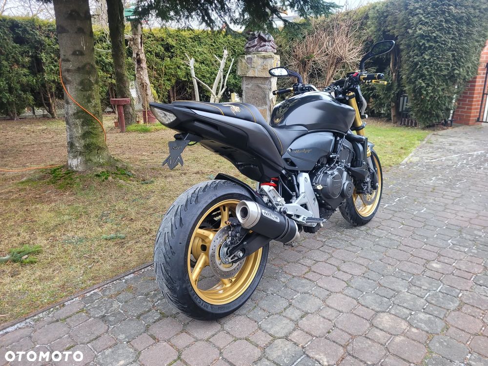Honda Hornet - 12