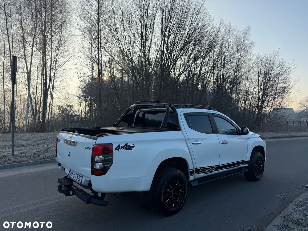 Mitsubishi L200 2.2 d DC Intense - 6