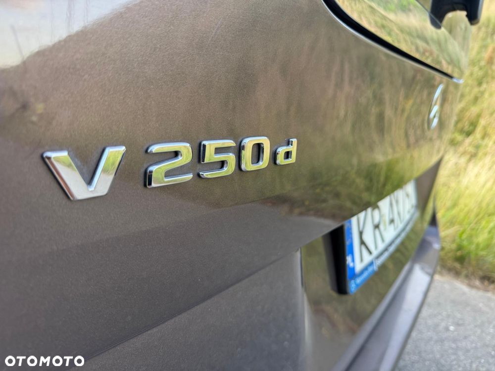 Mercedes-Benz Klasa V 250 (BlueTEC) d Avantgarde 7G-Tronic (d³ugi) - 23