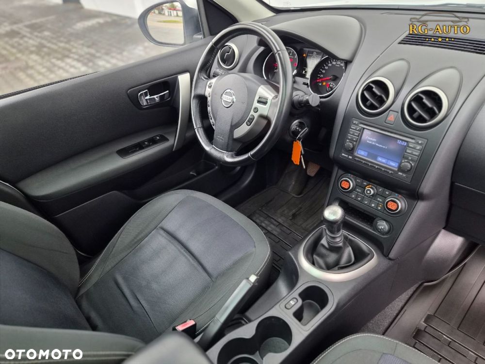 Nissan Qashqai+2 - 30