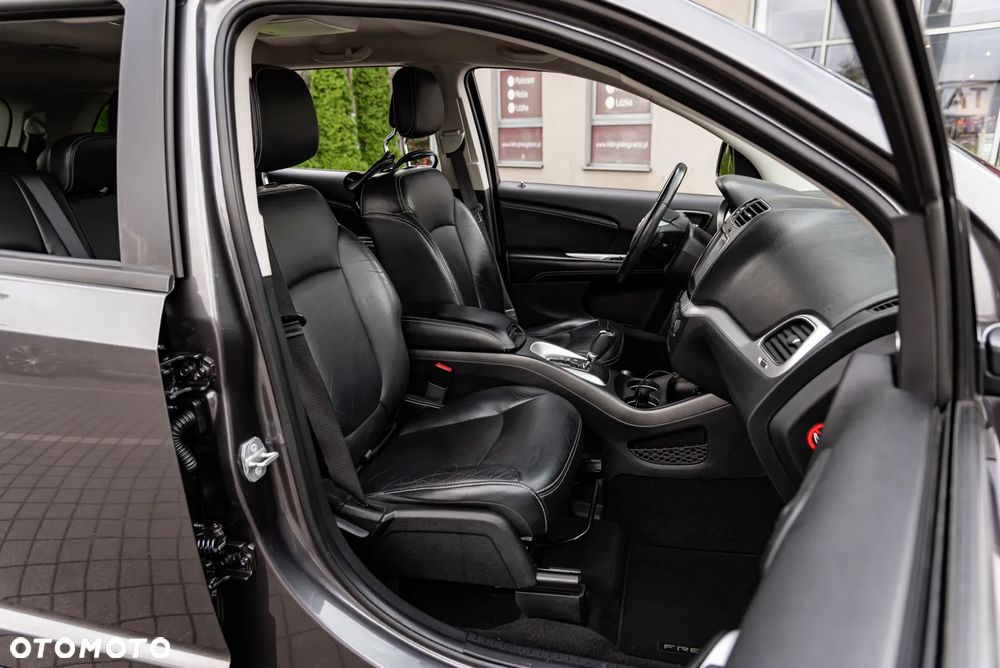 Fiat Freemont 2.0 Multijet Black Code AWD - 27