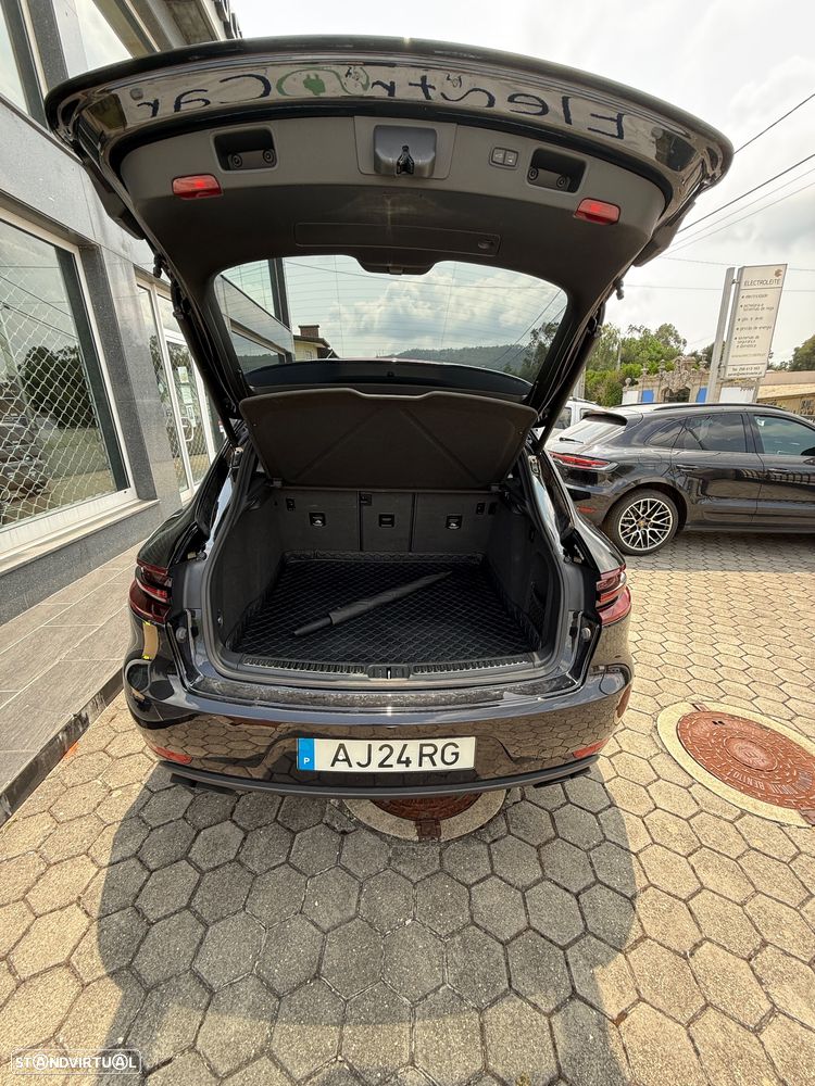 Porsche Macan Turbo - 6